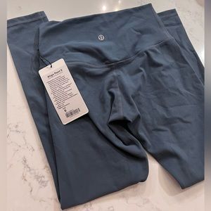 Lululemon NEW WITH TAGS Aligned Pant ll Size 6 SKY Blue Leggings